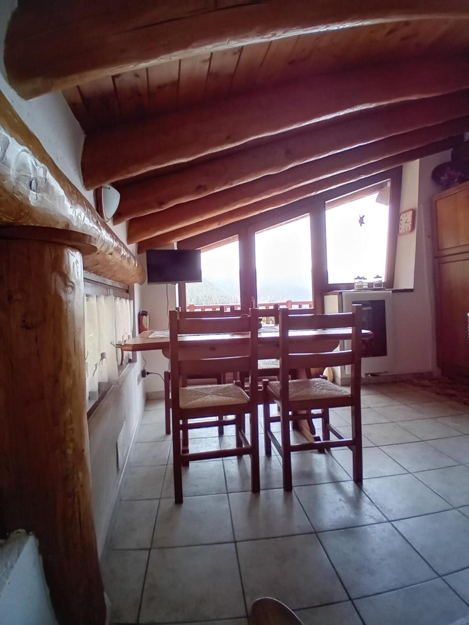 Incantevole Con Vista Sulla Vallata Apartamento